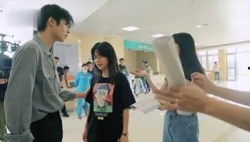 吃瓜娱乐跑操,跑操健身，快乐生活两不误